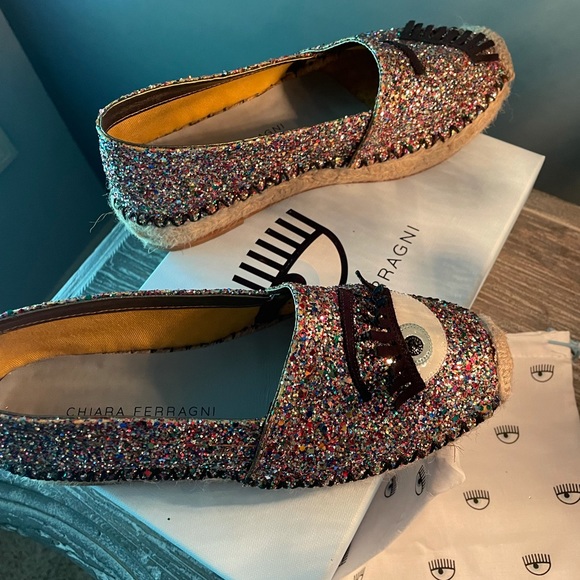 CHIARA FERRAGNI LASHES WINK GLITTER ESPADRILLES - Picture 4 of 9